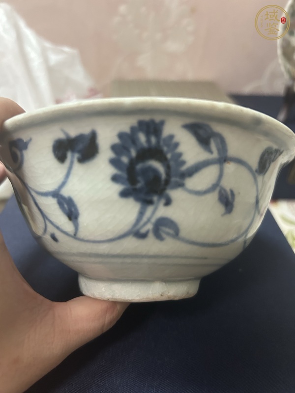 古玩陶瓷花卉福字紋青花碗真品鑒賞圖