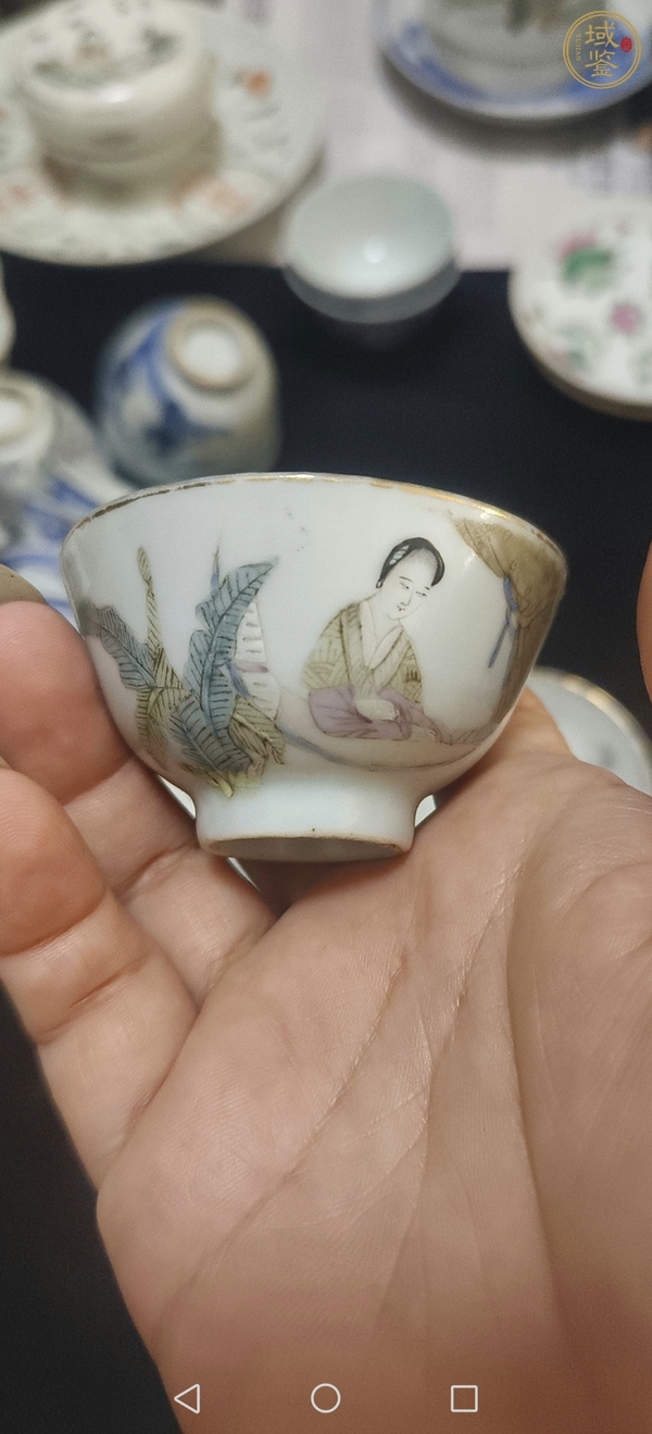 古玩陶瓷粉彩桃花美女杯真品鑒賞圖