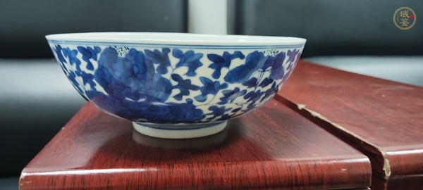 古玩陶瓷青花碗真品鑒賞圖