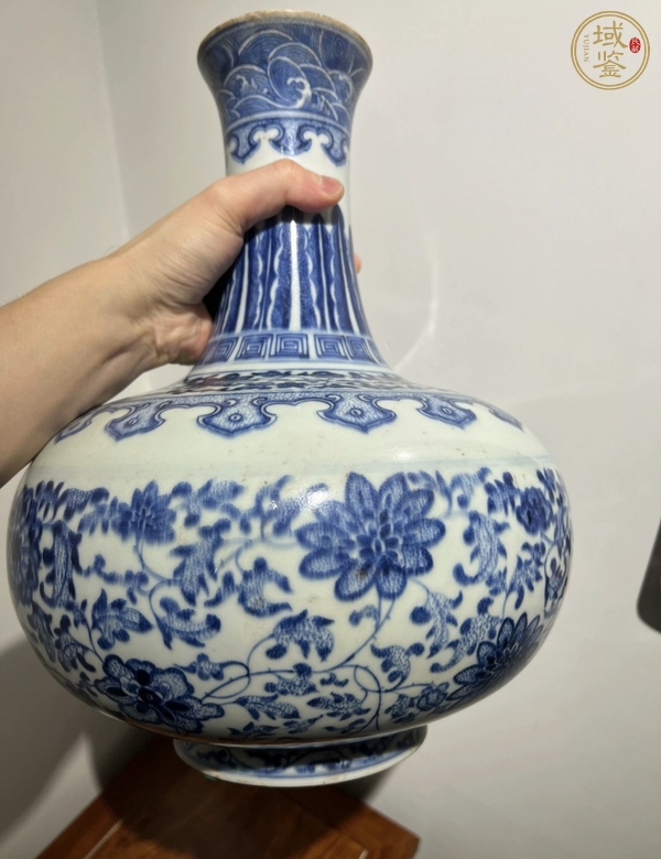 古玩陶瓷青花賞瓶真品鑒賞圖