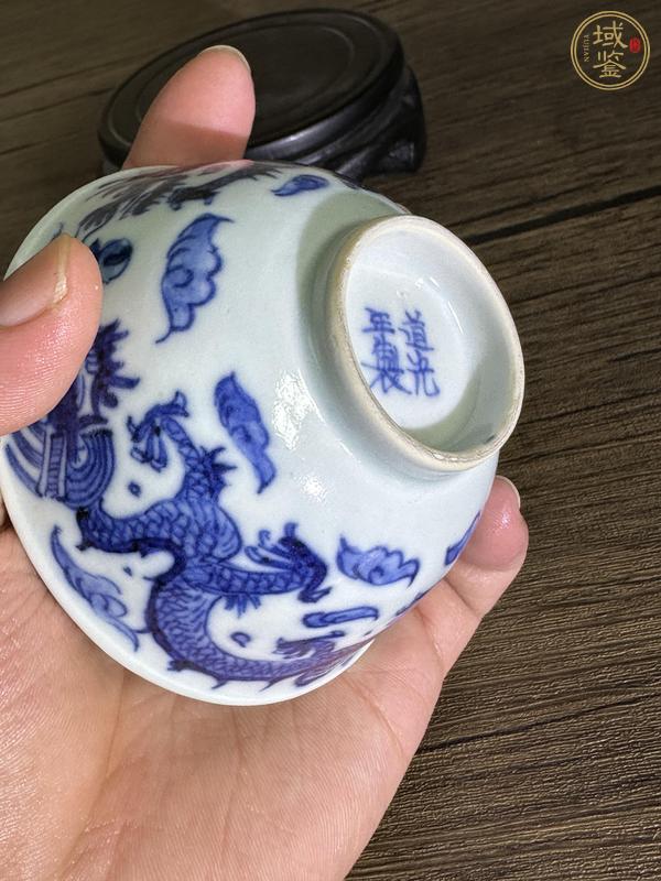 古玩陶瓷青花趕珠龍紋茶圓真品鑒賞圖