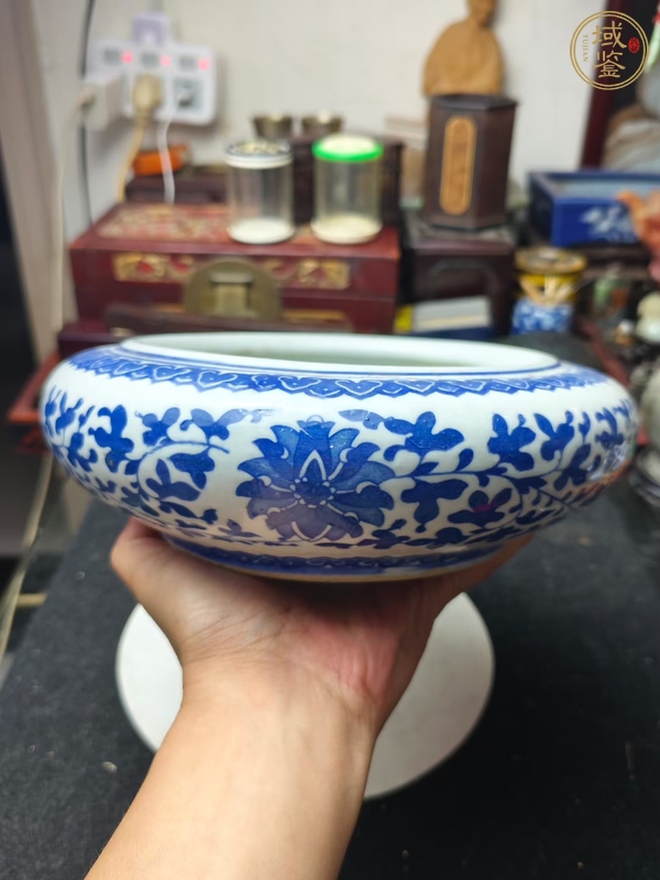 古玩陶瓷花卉紋青花洗真品鑒賞圖