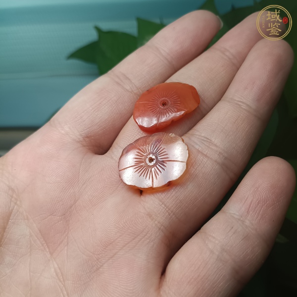 古玩玉器天然紅瑪瑙“花片”真品鑒賞圖