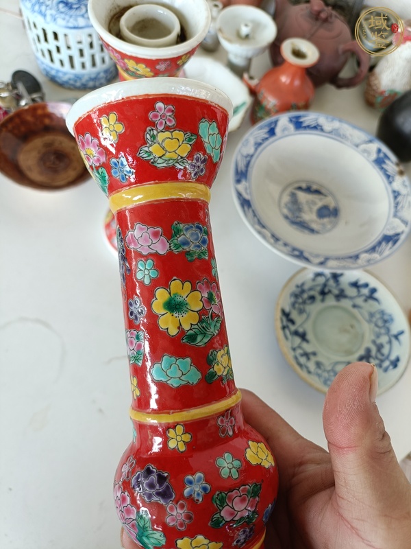 古玩陶瓷粉彩貼花花卉紋燭臺真品鑒賞圖