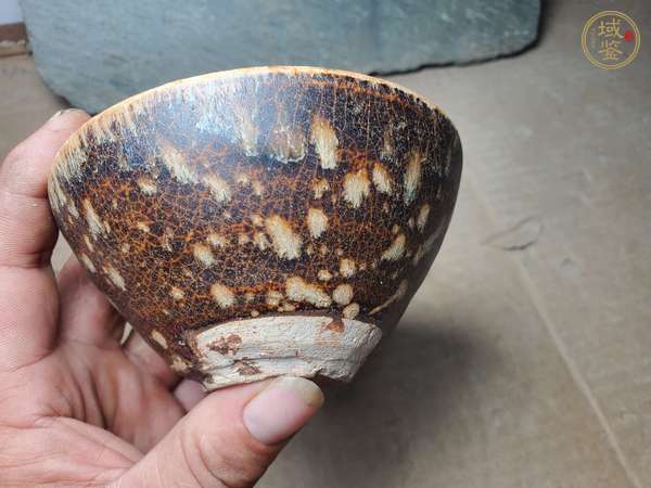 古玩陶瓷吉州窯窯變貼花茶盞真品鑒賞圖