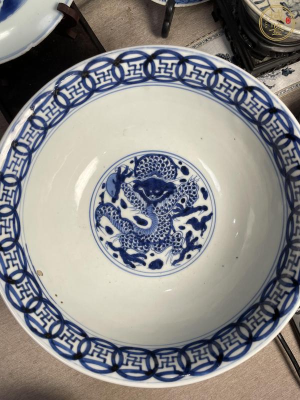 古玩陶瓷青花八蠻進(jìn)寶圖墩式碗真品鑒賞圖