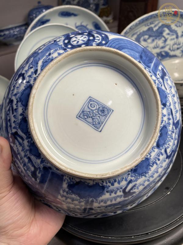 古玩陶瓷青花八蠻進(jìn)寶圖墩式碗真品鑒賞圖