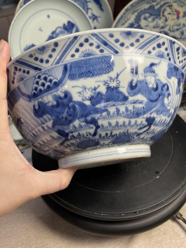 古玩陶瓷青花八蠻進(jìn)寶圖墩式碗真品鑒賞圖