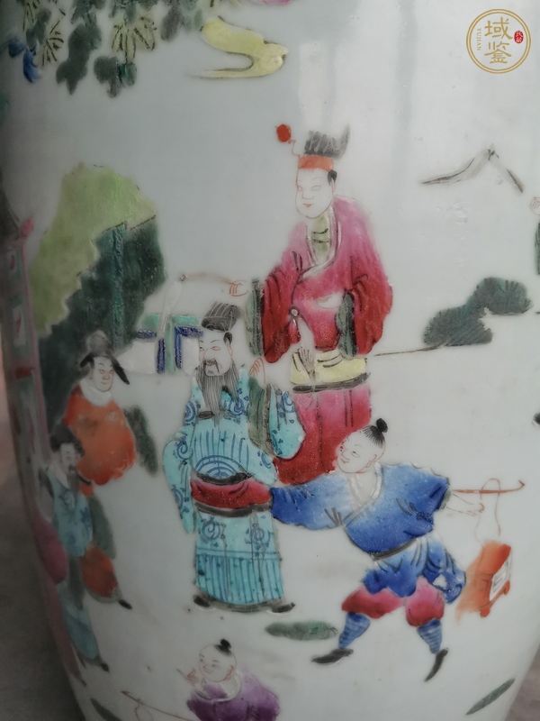 古玩陶瓷粉彩人物故事紋撇口瓶真品鑒賞圖