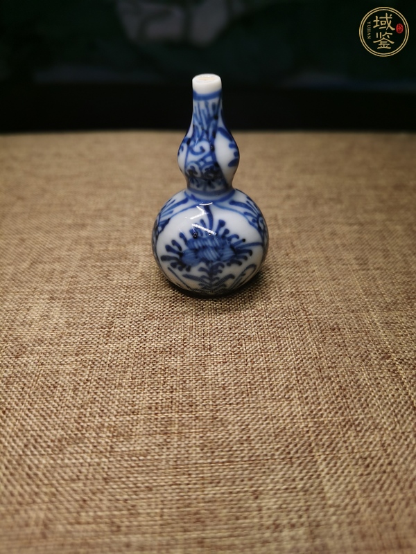 古玩陶瓷花卉紋青花葫蘆瓶真品鑒賞圖