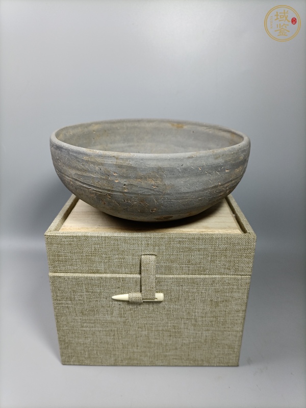 古玩陶瓷灰陶缽式碗真品鑒賞圖