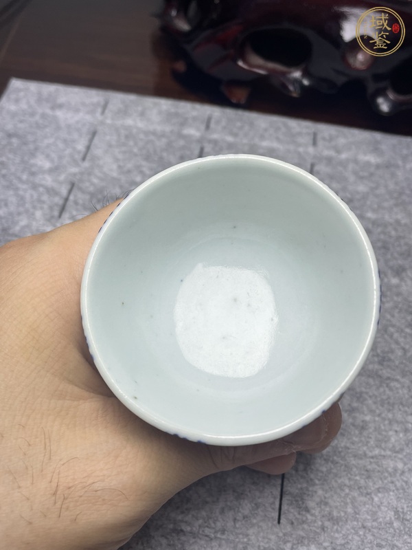 古玩陶瓷壽字吉語紋青花杯真品鑒賞圖