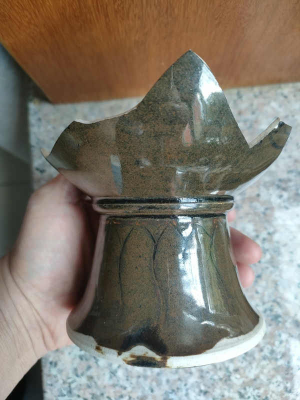 古玩轉(zhuǎn)賣定窯系窯變釉尊或瓶標(biāo)本(茶葉末釉)拍賣,當(dāng)前價(jià)格666元