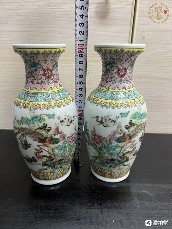 古玩陶瓷粉彩花鳥紋花蘭瓶一對真品鑒賞圖