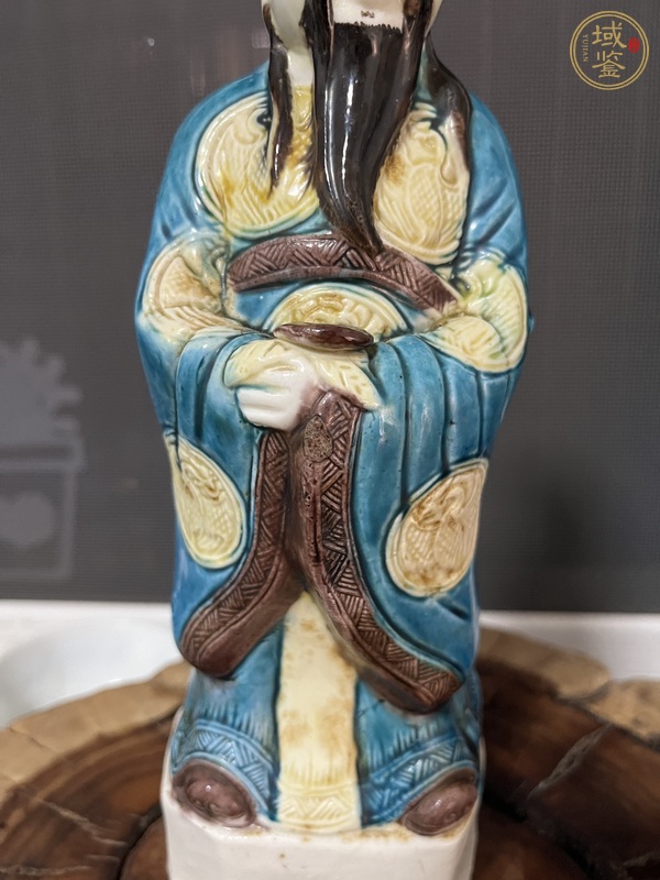 古玩陶瓷孔雀藍(lán)釉人物造像真品鑒賞圖