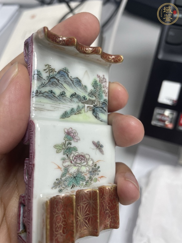 古玩陶瓷乾隆粉彩花卉紋墨床真品鑒賞圖