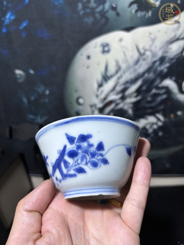 古玩陶瓷青花花卉紋杯真品鑒賞圖