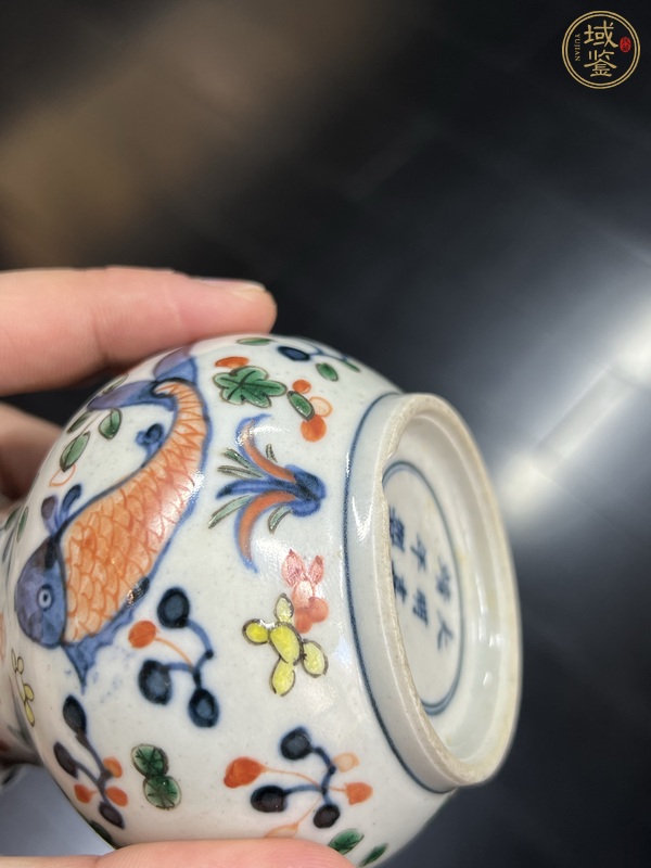 古玩陶瓷青花加彩魚(yú)紋小尊 真品鑒賞圖