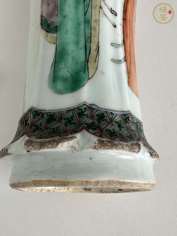 古玩陶瓷仕女紋彩繪瓶真品鑒賞圖