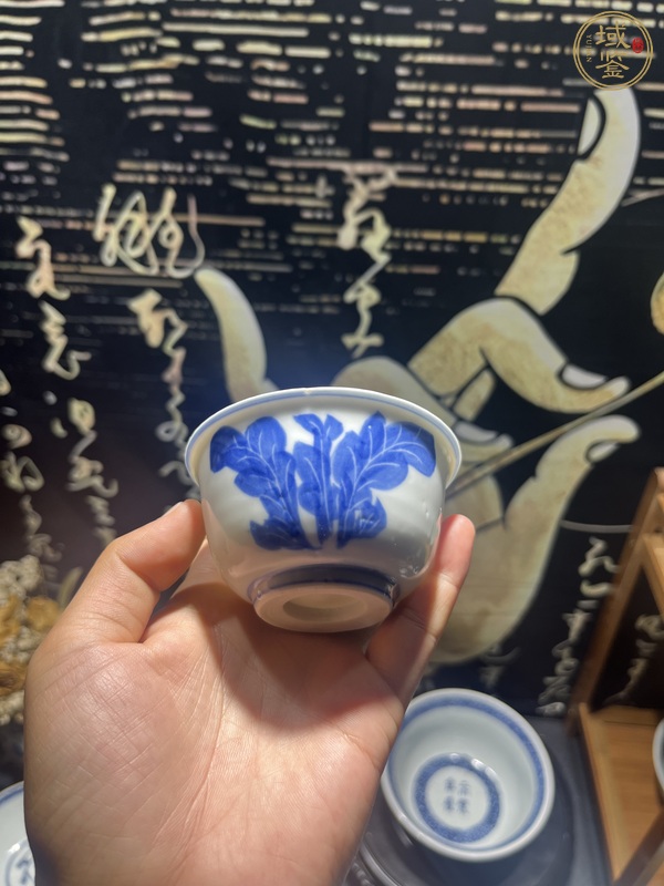 古玩陶瓷日本瓷青花白菜杯真品鑒賞圖