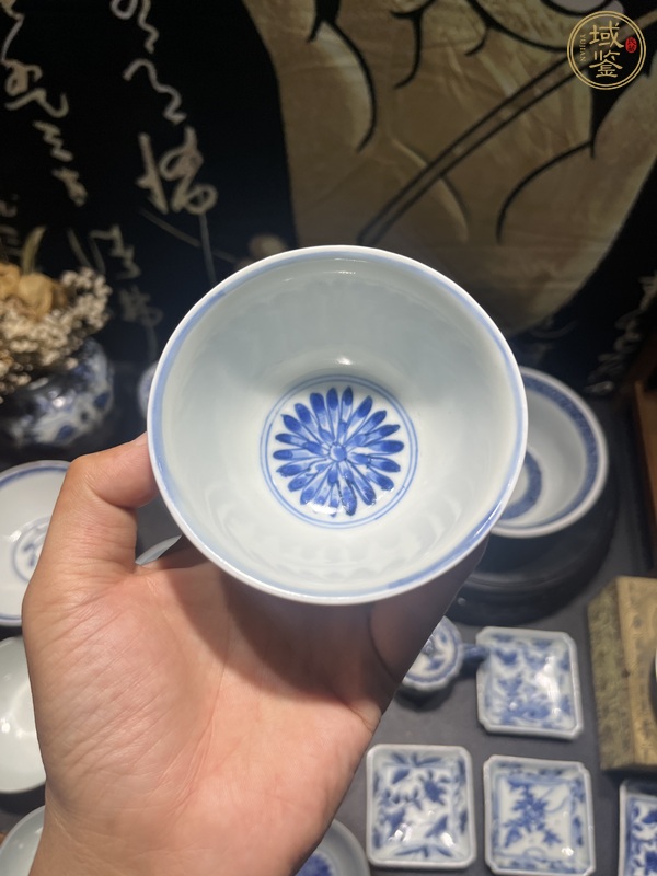 古玩陶瓷日本瓷青花白菜杯真品鑒賞圖