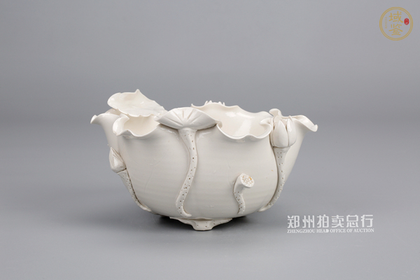 古玩陶瓷德化窯荷花筆洗真品鑒賞圖