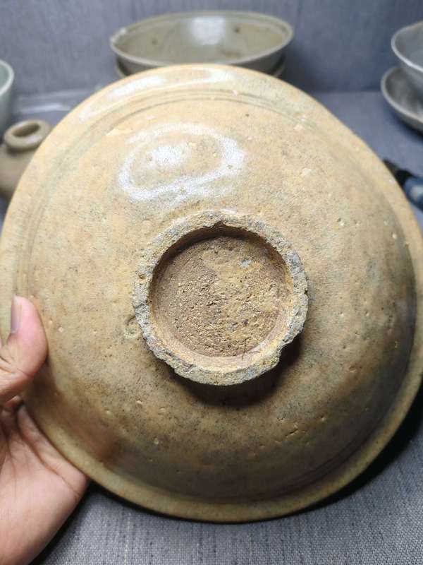 古玩陶瓷館藏級珍品宋代青花花卉紋折沿大盤拍賣,當前價格19800元