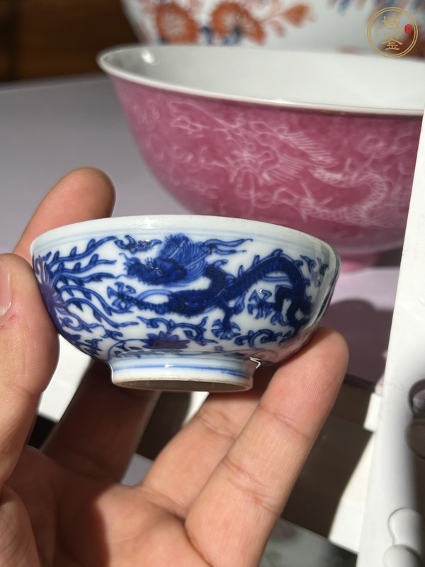 古玩陶瓷青花龍鳳紋淺碗真品鑒賞圖