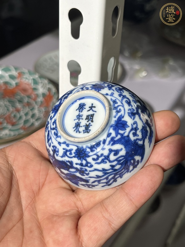 古玩陶瓷青花龍鳳杯真品鑒賞圖