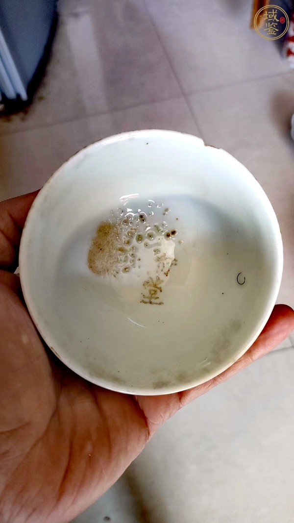 古玩瓷器小茶碗真品鑒賞圖