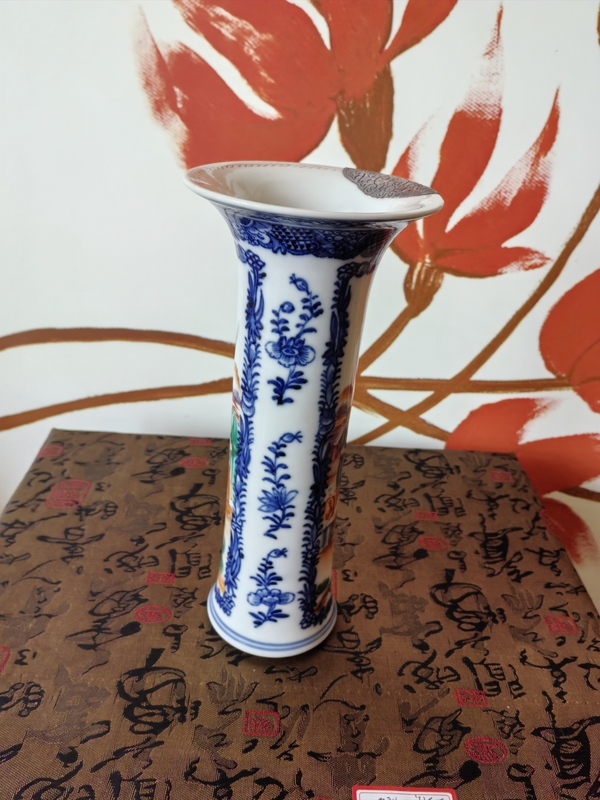 古玩陶瓷青花廣彩人物束腰花觚拍賣，當(dāng)前價(jià)格3800元