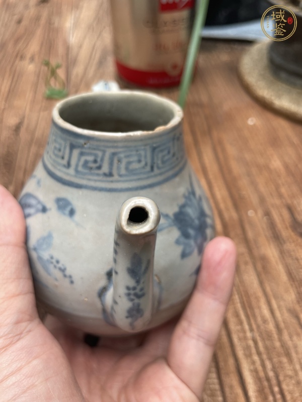 古玩陶瓷青花荷蓮紋梨形壺真品鑒賞圖