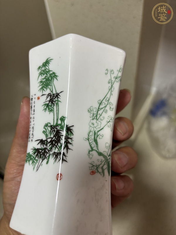 古玩陶瓷粉彩筆筒真品鑒賞圖