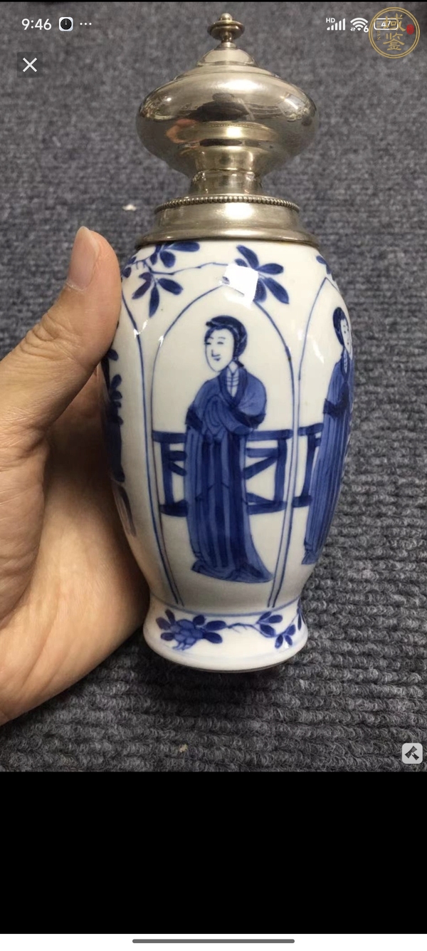 古玩陶瓷仕女花卉紋青花瓶真品鑒賞圖