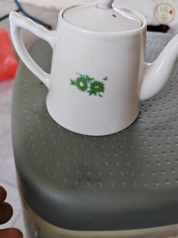 古玩陶瓷竹節(jié)把馬蹄壺真品鑒賞圖