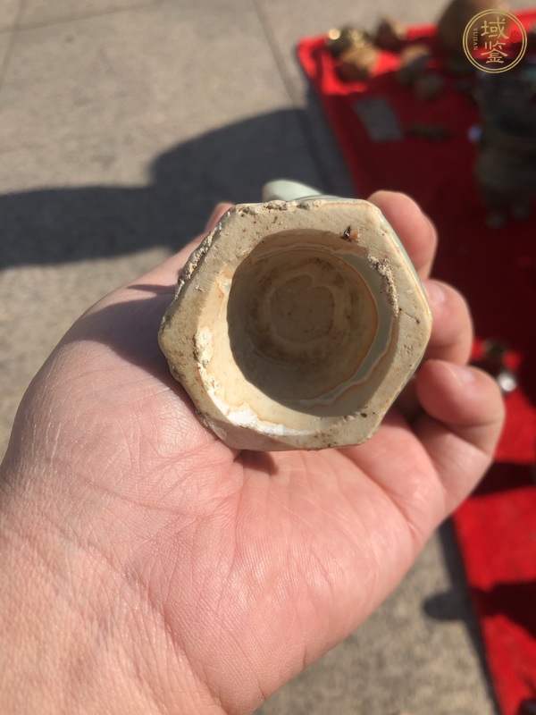 古玩陶瓷童子塑像標本真品鑒賞圖