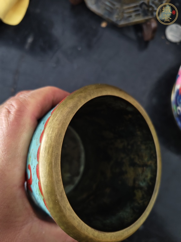 古玩銅器掐絲琺瑯筆筒真品鑒賞圖