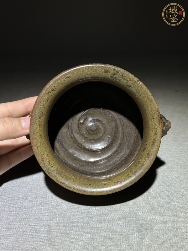 古玩陶瓷茶葉末釉獸耳香爐真品鑒賞圖