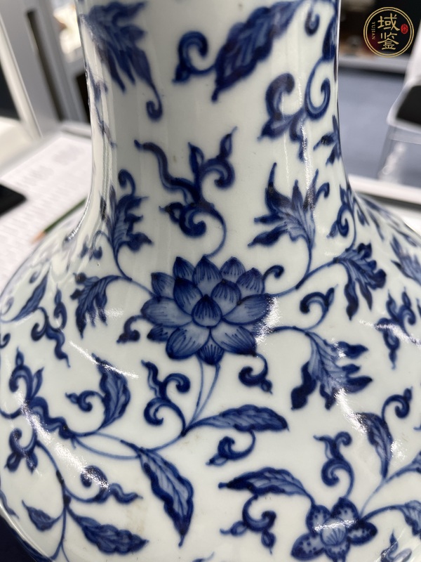 古玩陶瓷青花瓶真品鑒賞圖