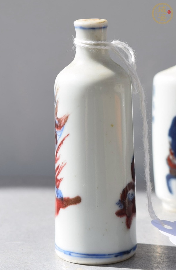 古玩陶瓷青花釉里紅鼻煙壺真品鑒賞圖
