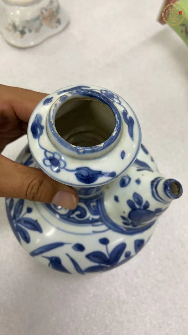 古玩陶瓷青花花鳥紋軍持真品鑒賞圖