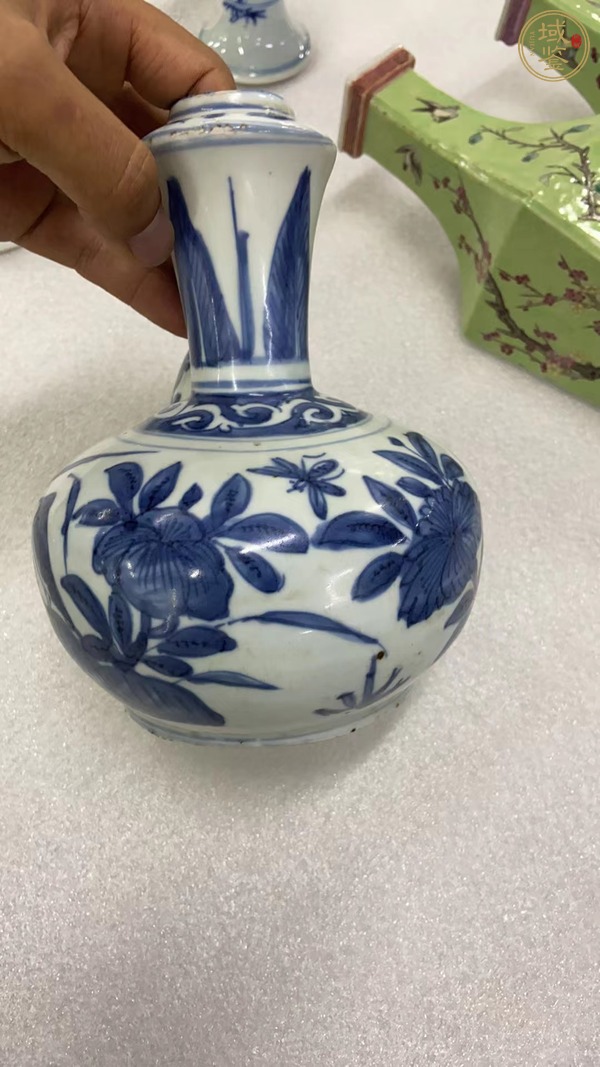 古玩陶瓷青花花鳥紋軍持真品鑒賞圖