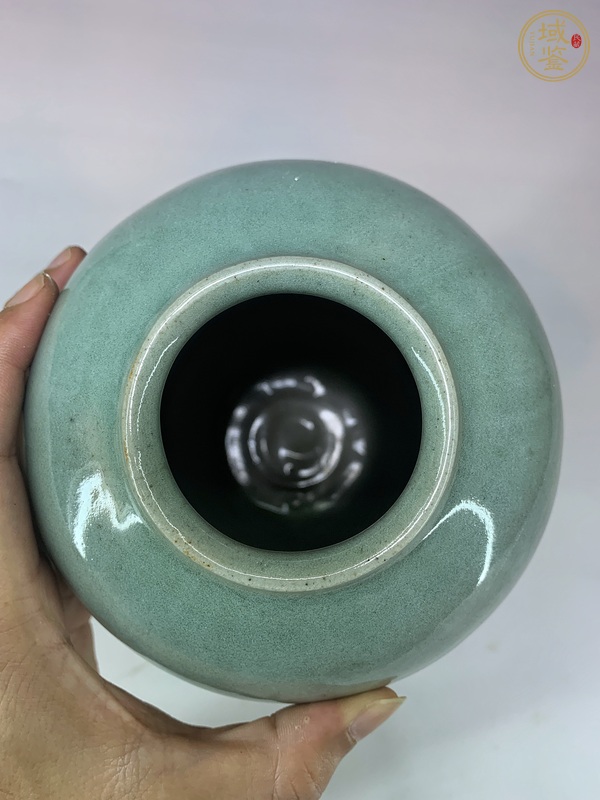 古玩陶瓷青釉罐真品鑒賞圖