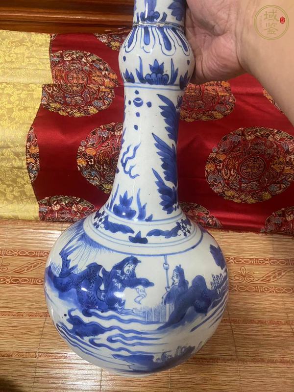 古玩陶瓷青花人物故事紋蒜頭瓶真品鑒賞圖