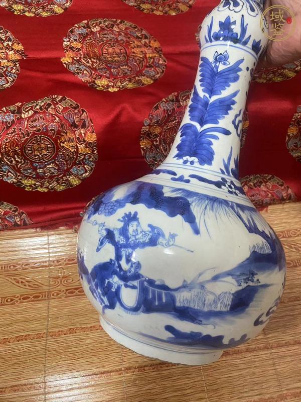 古玩陶瓷青花人物故事紋蒜頭瓶真品鑒賞圖