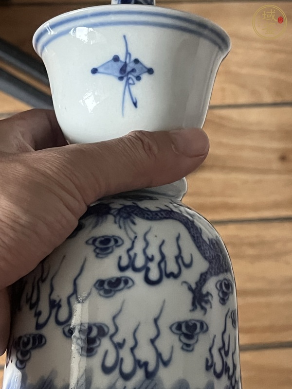 古玩陶瓷龍紋燭臺(tái)真品鑒賞圖