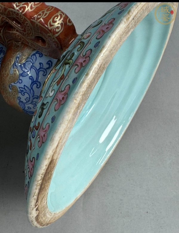 古玩陶瓷清乾隆粉彩纏枝花卉綬帶瓶貢器真品鑒賞圖