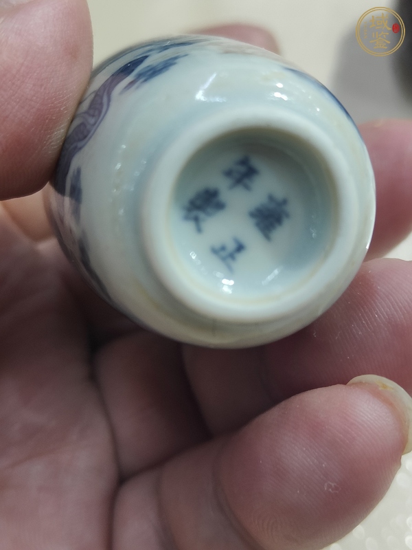 古玩陶瓷鼻煙壺真品鑒賞圖