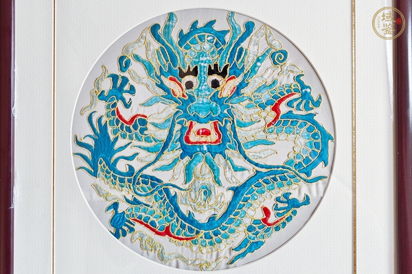 古玩雜項三藍繡龍紋刺繡掛屏一組 真品鑒賞圖
