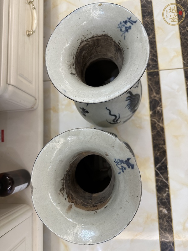 古玩陶瓷 太師少保青花瓶真品鑒賞圖